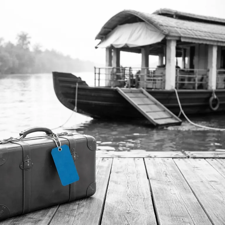 Kerala Backwater Houseboats: An Honest Guide to Booking and Costs